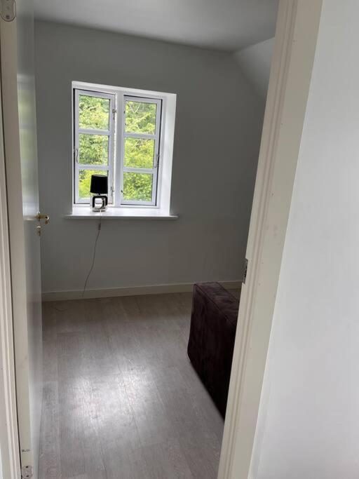 Stor Rummelig Lejlighed Med Egen P-Plads Kolding Kültér fotó